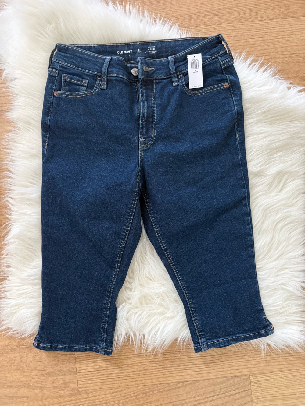 Old Navy Women's Dark Blue Denim Capri Jeans